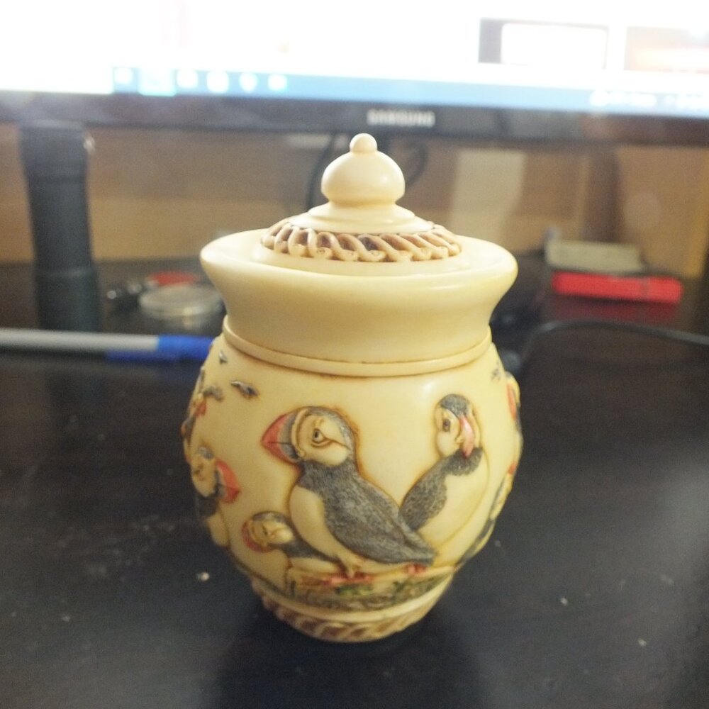 Harmony Kingdom Jardinia CHUBBY CHICKS Puffins Trinket Jar by Peter Calvesbert